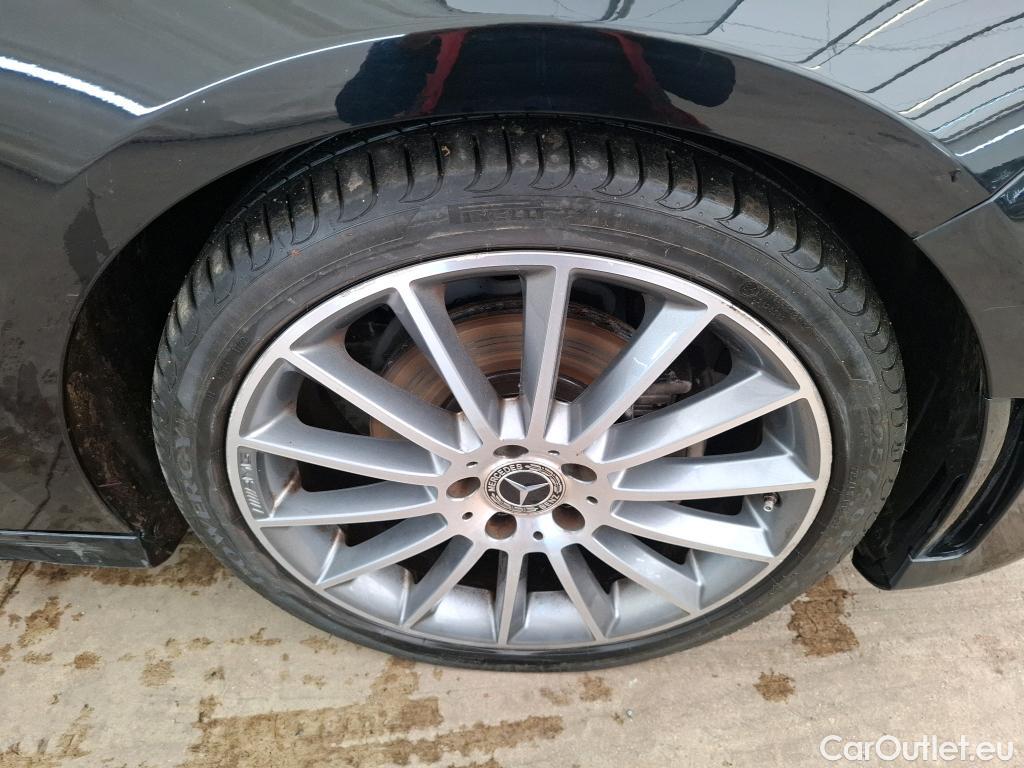  Mercedes  A-Klasse MERCEDES-BENZ Classe A Compact  2018 5P Berline A 200 d AMG Line 8G DCT #47