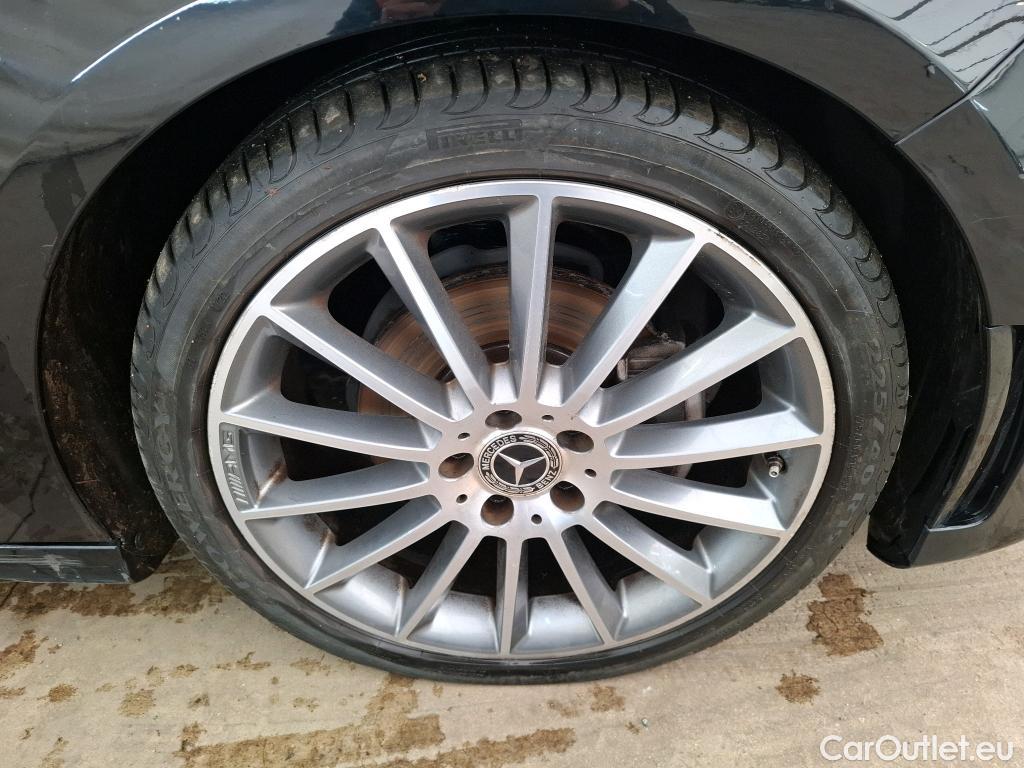  Mercedes  A-Klasse MERCEDES-BENZ Classe A Compact  2018 5P Berline A 200 d AMG Line 8G DCT #85