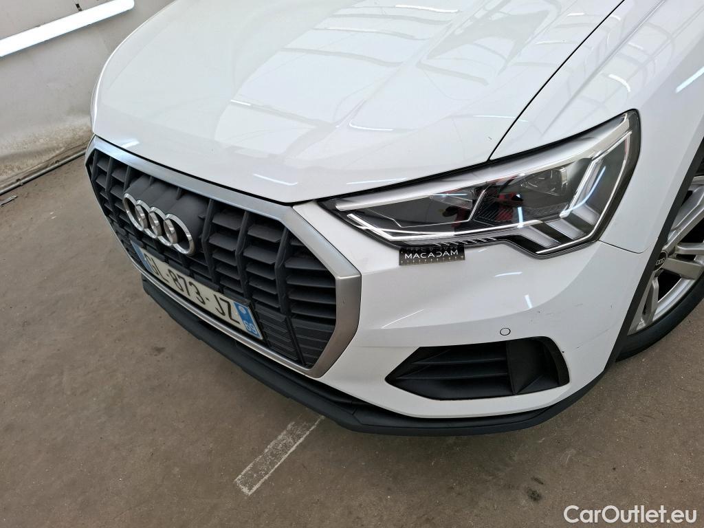  Audi  Q3 AUDI  / 2018 / 5P / SUV 35 TFSI 150 S TRONIC BUSINESS LINE #3