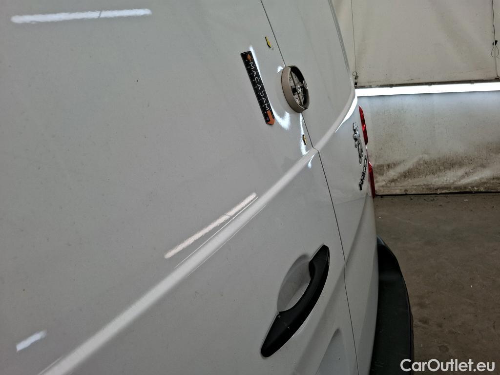  Peugeot  Expert  Fourgon Premium L2 1.5 HDi 120CV BVM6 E6d #7
