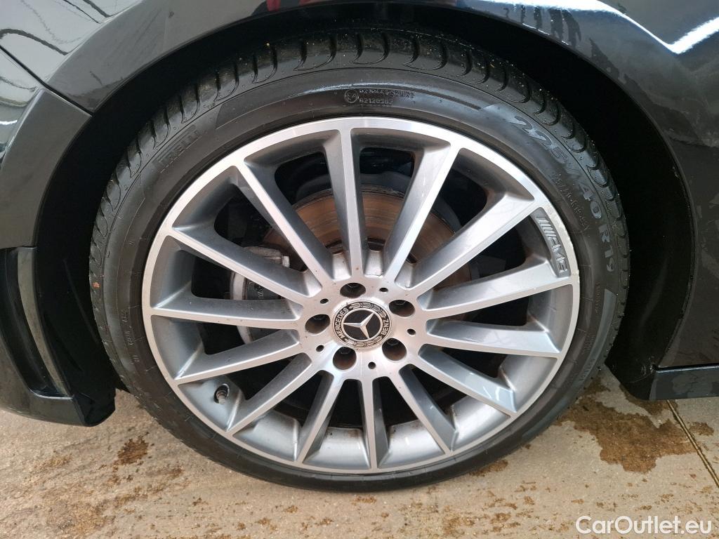  Mercedes  A-Klasse MERCEDES-BENZ Classe A Compact  2018 5P Berline A 200 d AMG Line 8G DCT #60