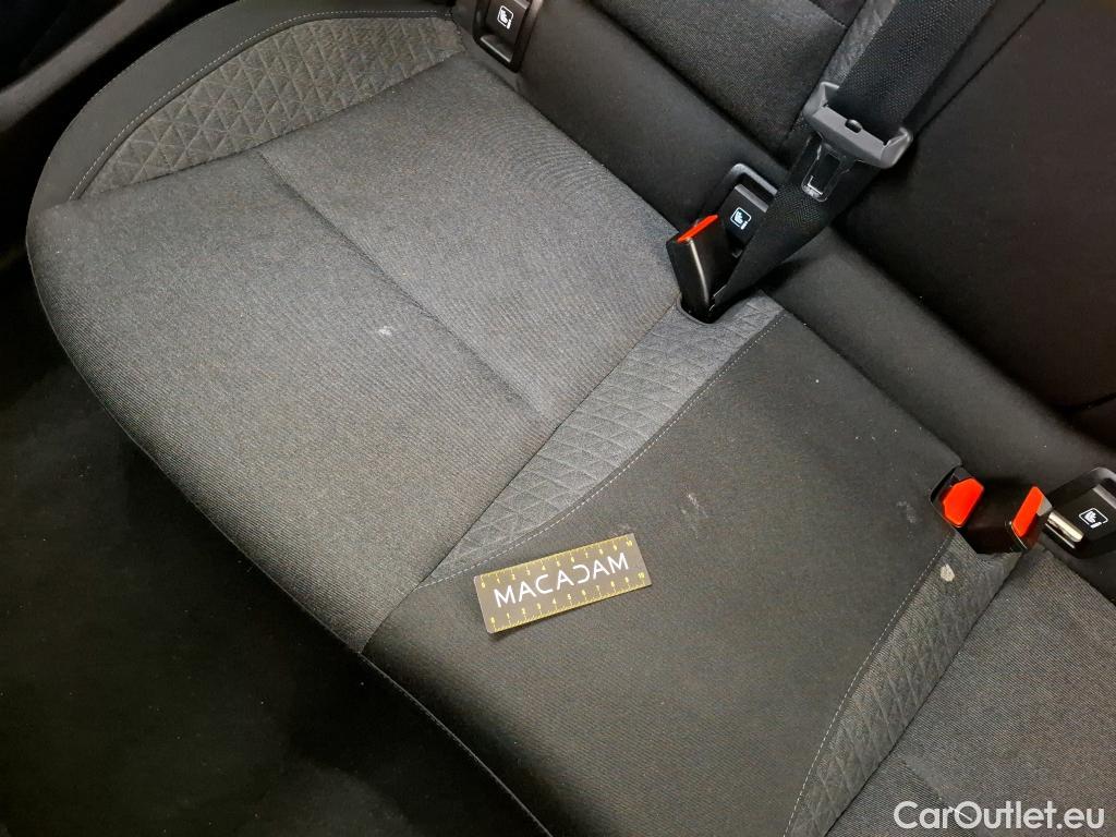  Renault  Clio  V Business 1.6 E-TECH Hybrid 140CV BVA6 E6d #52