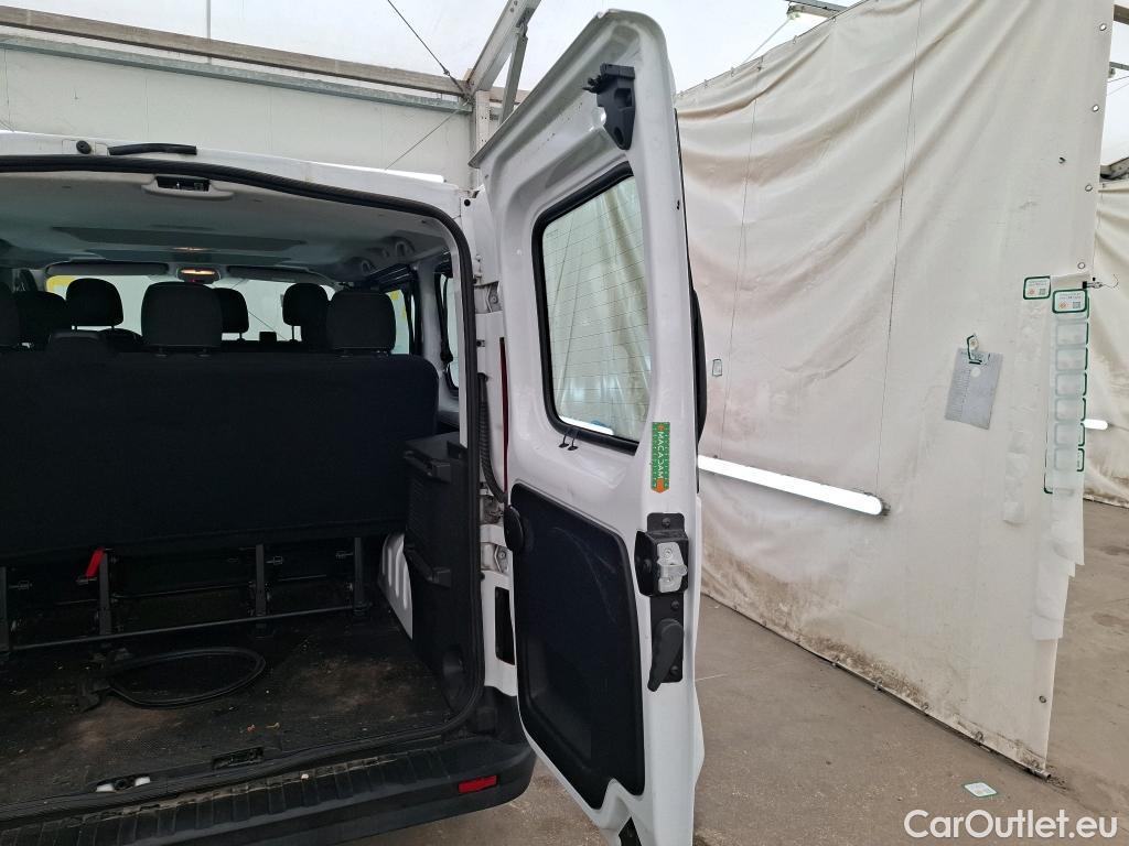  Renault  Trafic RENAULT  4p Combi Zen L1 Energy dCi 125 8 places #26