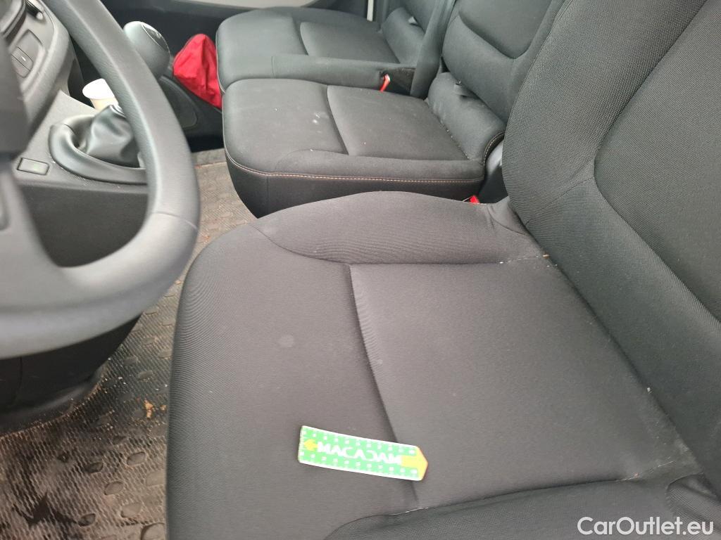  Renault  Trafic RENAULT  4p Combi Zen L1 Energy dCi 125 8 places #25