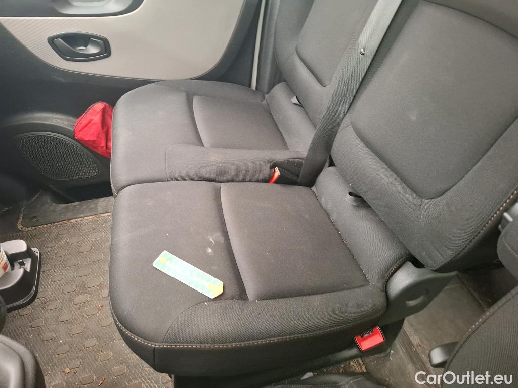  Renault  Trafic RENAULT  4p Combi Zen L1 Energy dCi 125 8 places #21