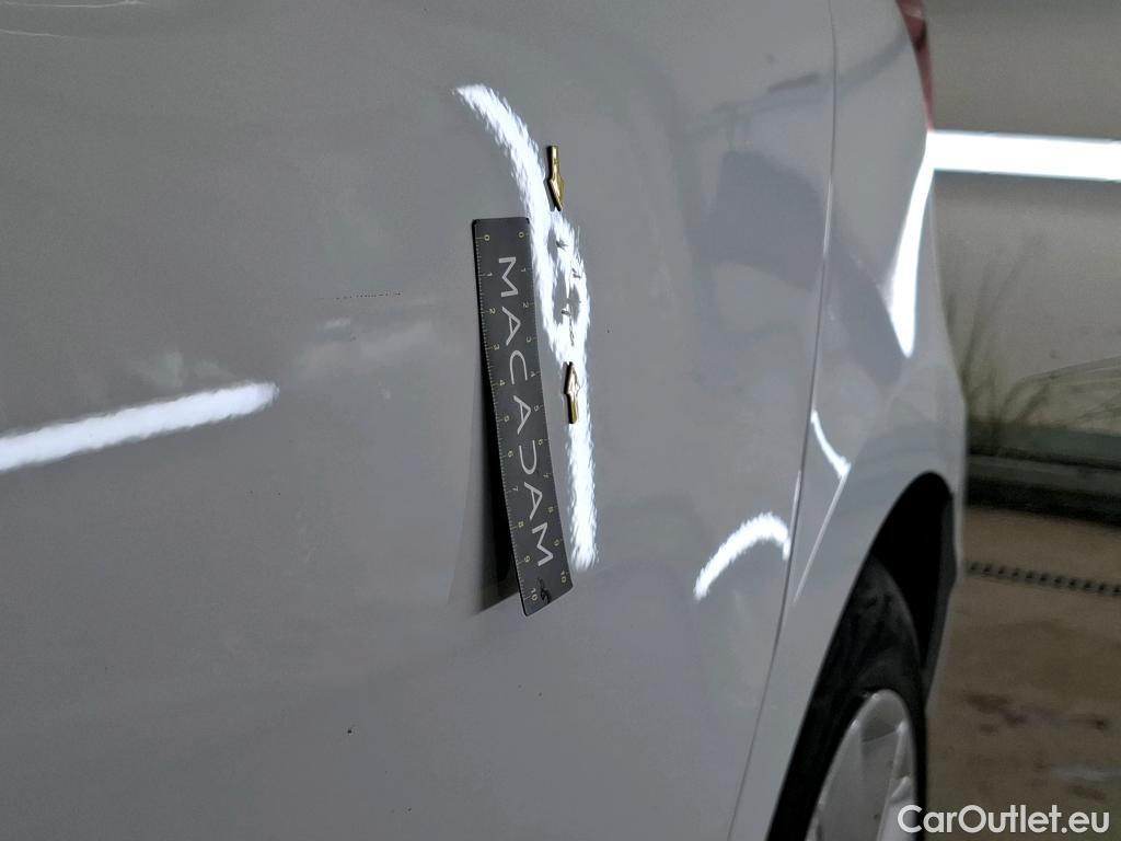  Renault  Clio  V Business 1.6 E-TECH Hybrid 140CV BVA6 E6d #44