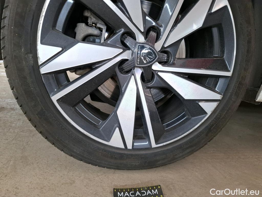  Peugeot  308 PEUGEOT  / 2021 / 5P / Berline PHEV 180 E-EAT8 ACTIVE PACK #39