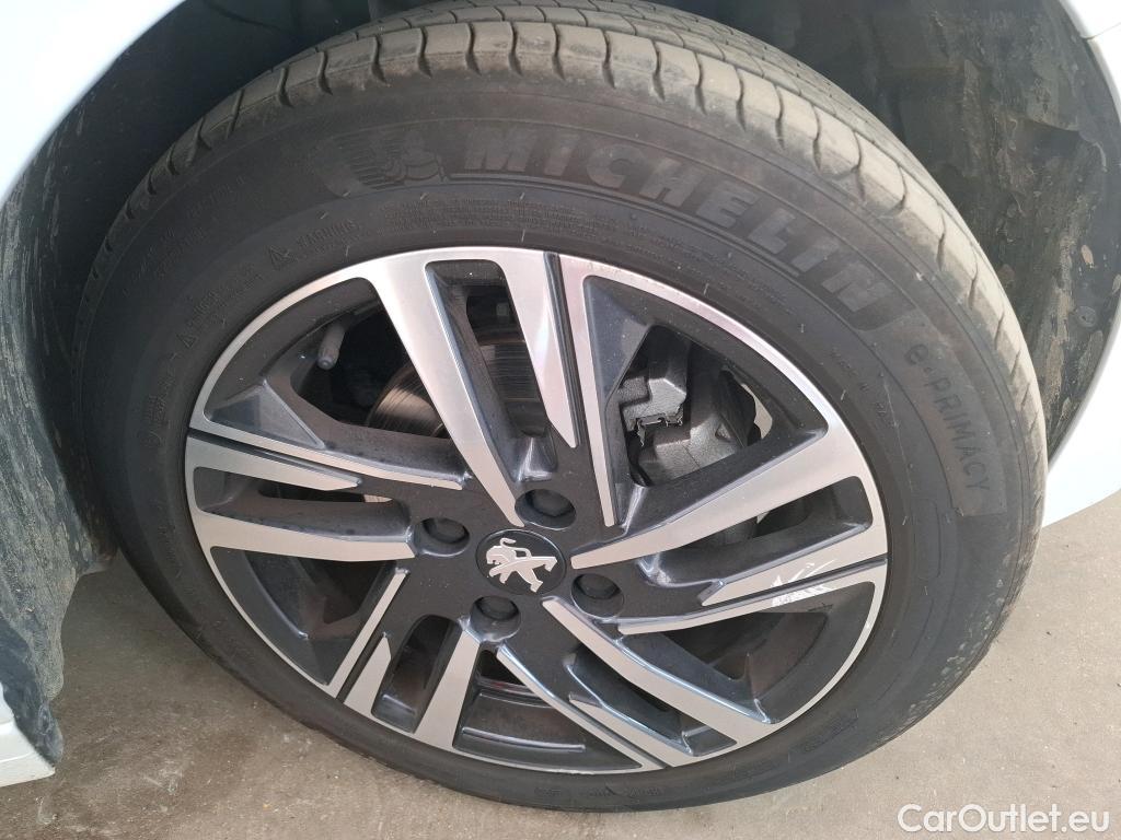  Peugeot  208 PEUGEOT  / 2019 / 5P / Berline PureTech 75 S&S Style(SP) #13