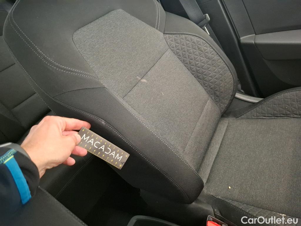  Renault  Clio  V Business 1.6 E-TECH Hybrid 140CV BVA6 E6d #51