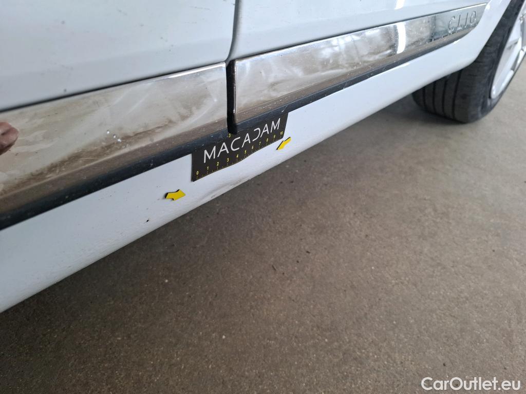  Renault  Clio  V Business 1.6 E-TECH Hybrid 140CV BVA6 E6d #24