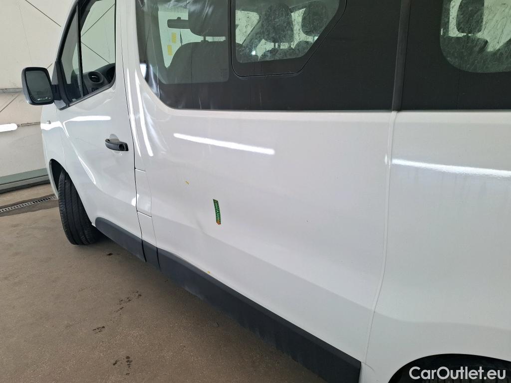  Renault  Trafic RENAULT  4p Combi Zen L1 Energy dCi 125 8 places #1