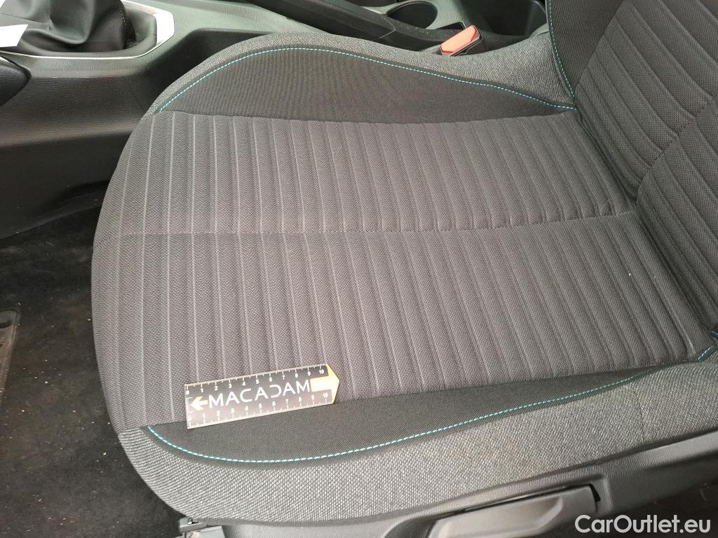  Peugeot  208 PEUGEOT  / 2019 / 5P / Berline PureTech 75 S&S Style(SP) #16