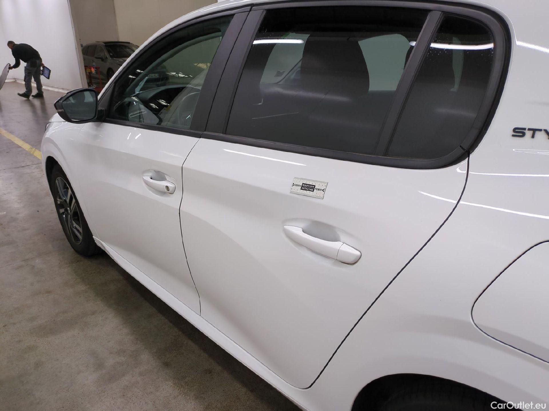  Peugeot  208  Style 1.2 PureTech 75CV BVM5 E6d #19