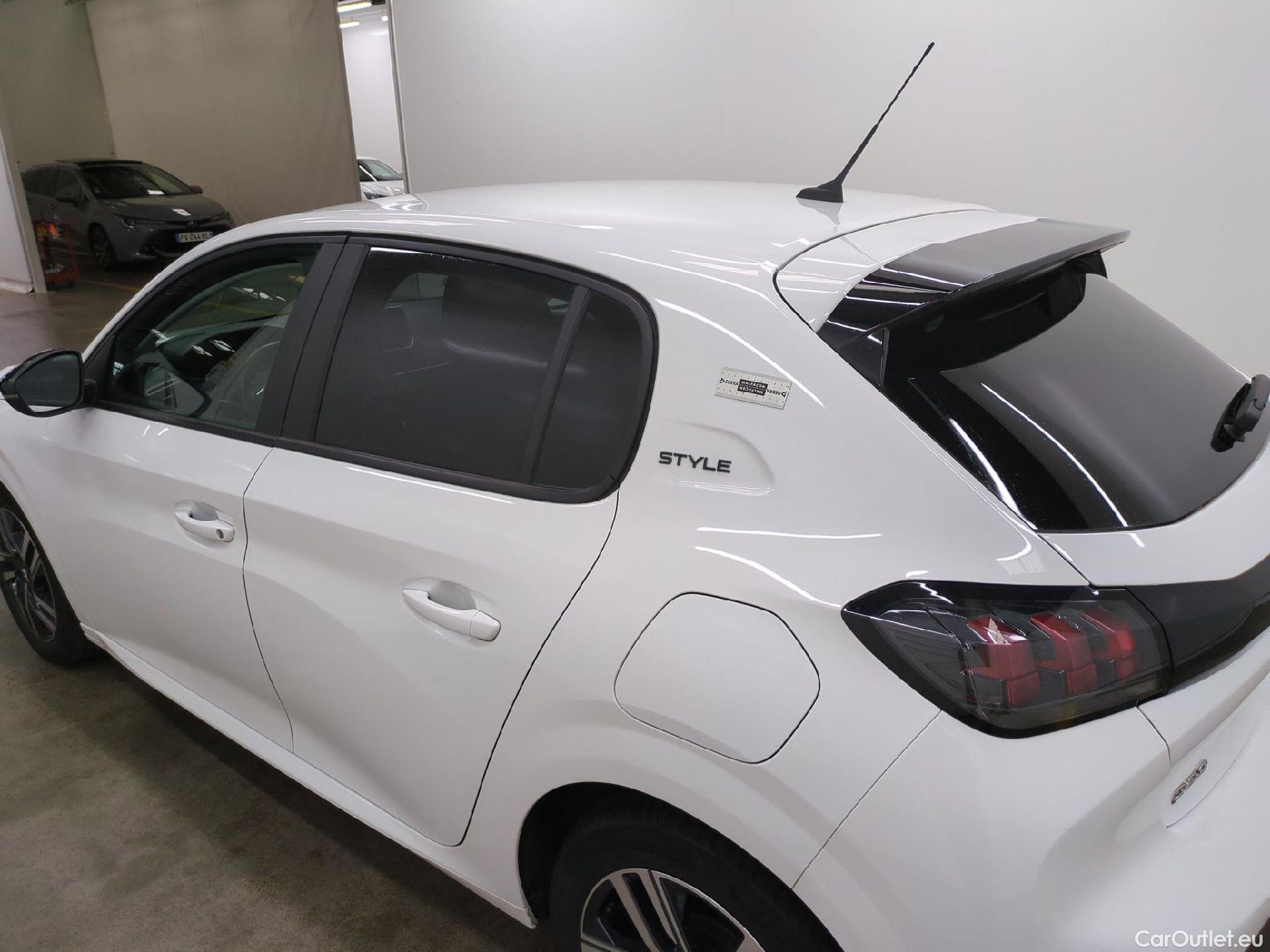  Peugeot  208  Style 1.2 PureTech 75CV BVM5 E6d #17