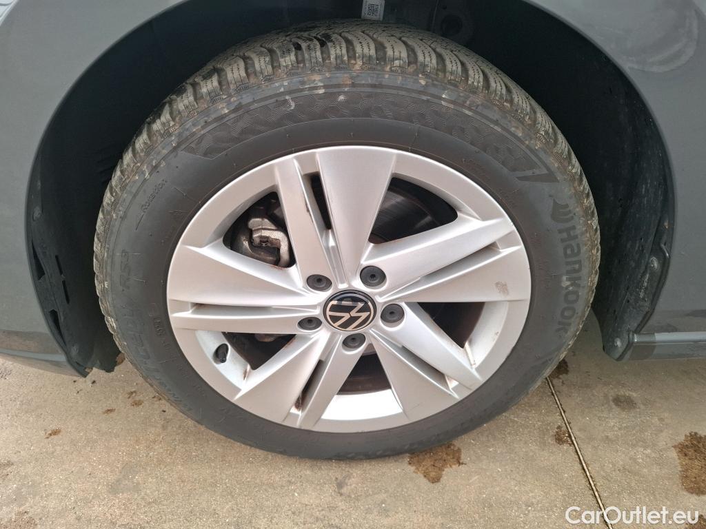  Volkswagen  Golf  VIII Berline Life 1st 2.0 TDI 115CV BVA7 E6d #20