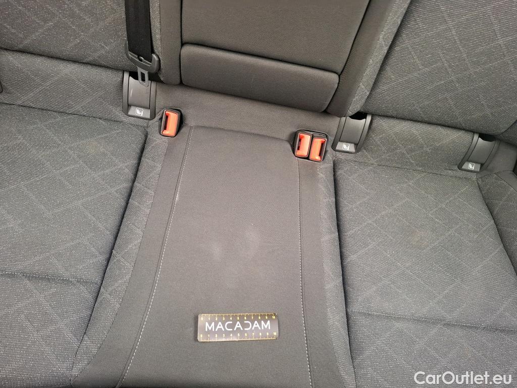  Volkswagen  Golf  VIII Berline Life 1st 2.0 TDI 115CV BVA7 E6d #18