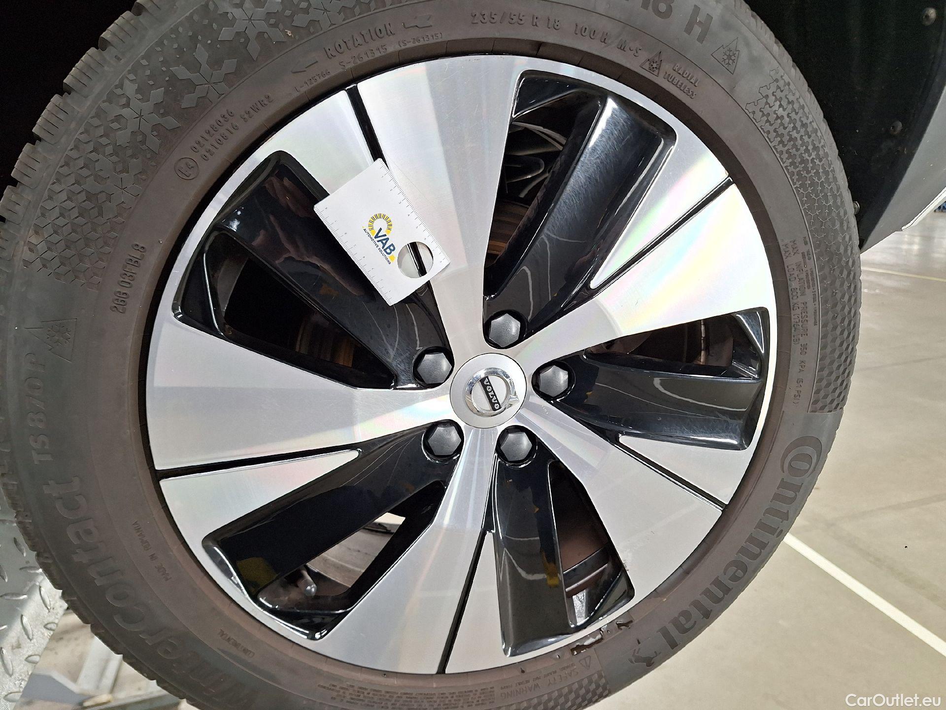  Volvo  XC 40 Volvo, XC40 '17 PHEV, Volvo XC40 T4 Recharge Geartronic Inscription Expr #40