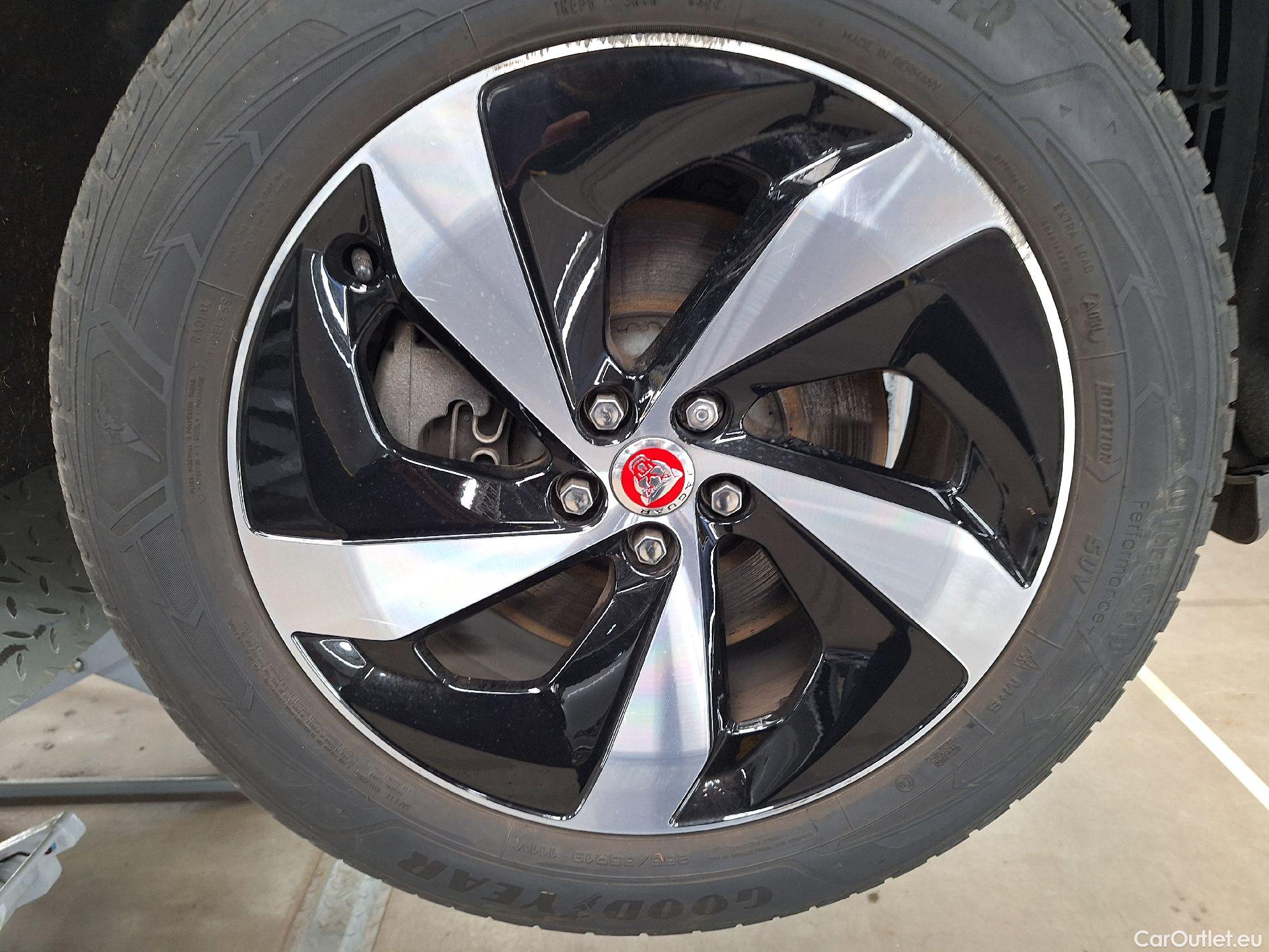  Jaguar  F-PACE Jaguar,  FL'20, Jaguar  D165 AWD Auto S 5d #32