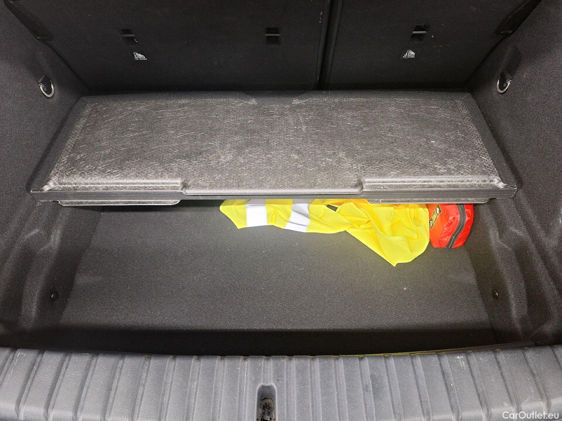  Bmw  Serie 1 BMW, 1-serie '19, BMW 1 Reeks Hatch 116d (85 kW) 5d #18