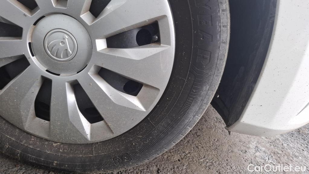  Skoda  Fabia  Active 1.0 MPI 80CV BVM5 E6d #25