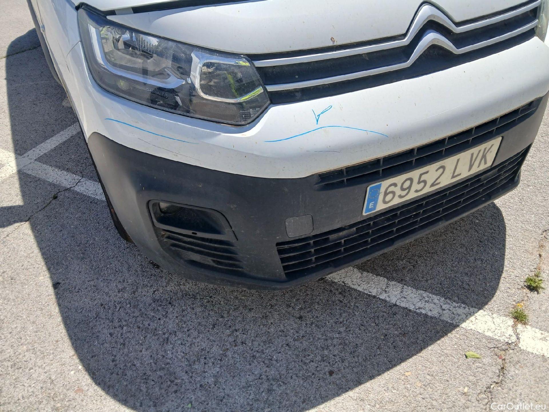  Citroen  Berlingo CITROEN  / 2018 / 4P / furgón derivado de turismo Talla M BlueHDi 100 CLUB #1