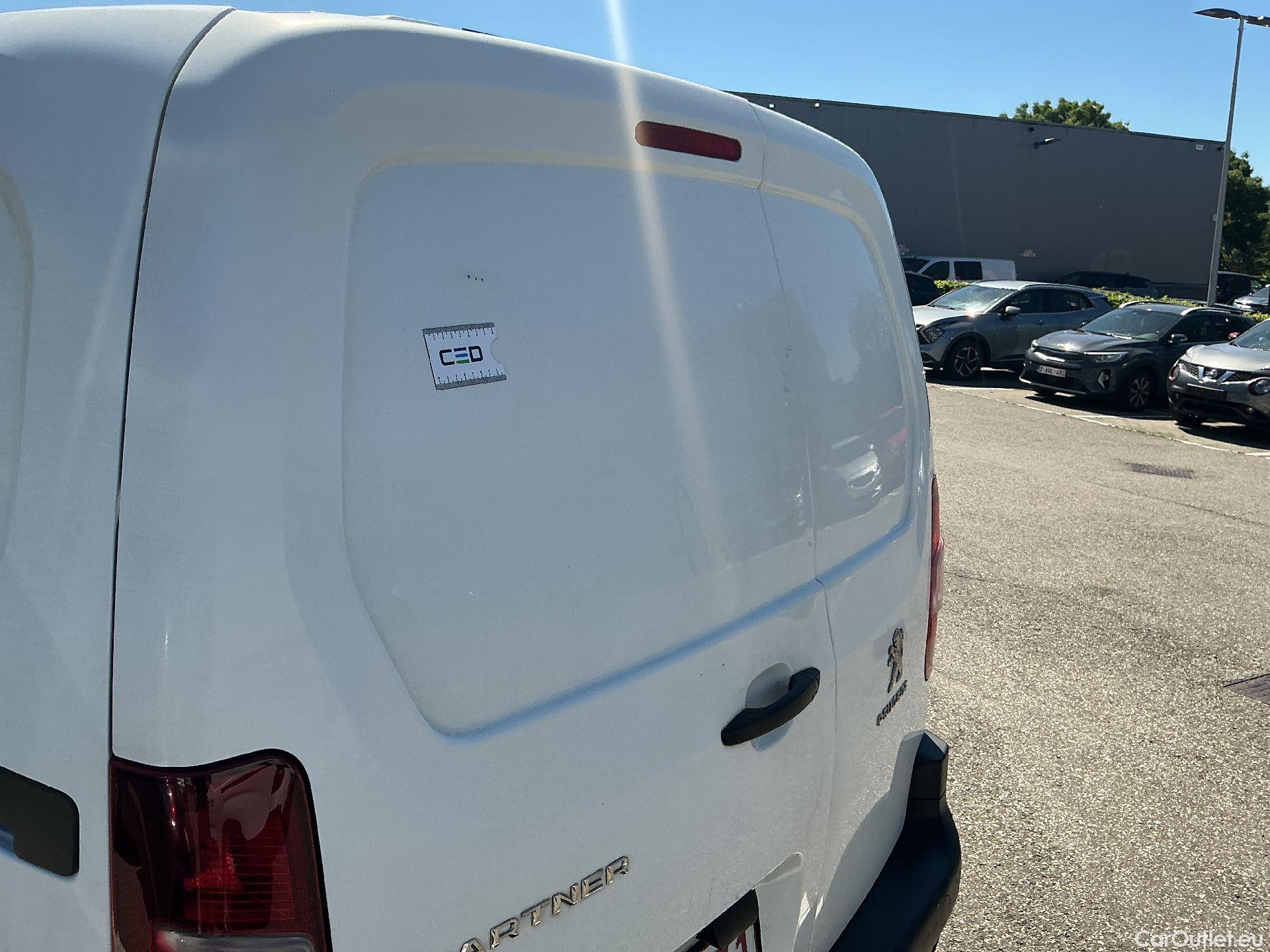 Peugeot  Partner Peugeot, _ '18, Peugeot  1.5 BHDi L1 Heavy 75kW Premium 4d #26