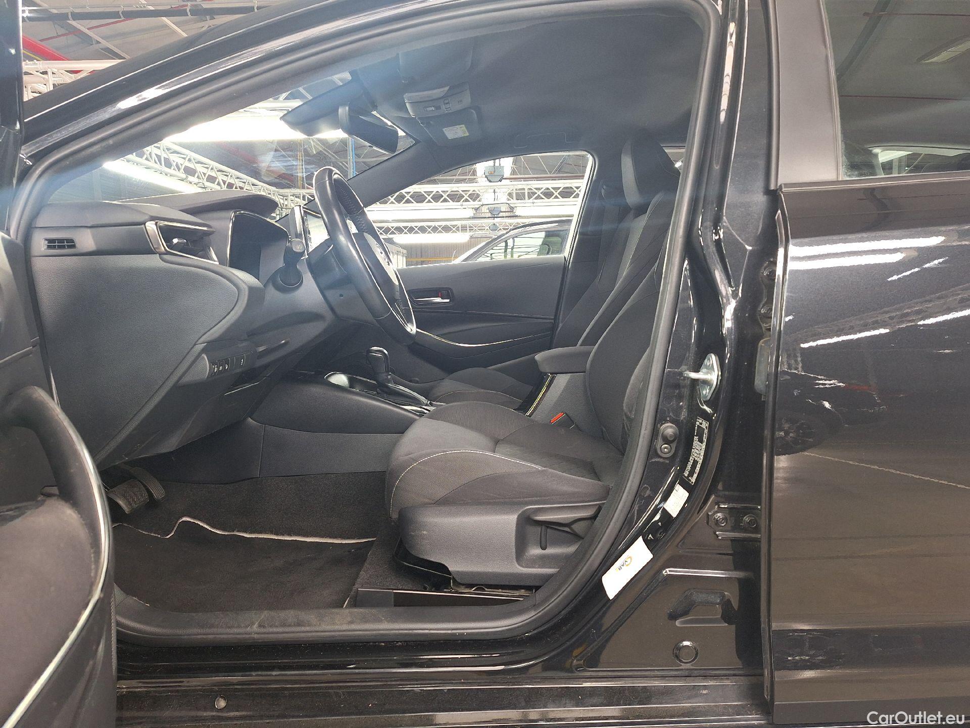  Toyota  Corolla Toyota,  TS '19, Toyota  Touring Sports 1.8 Hybrid Dynamic e #37