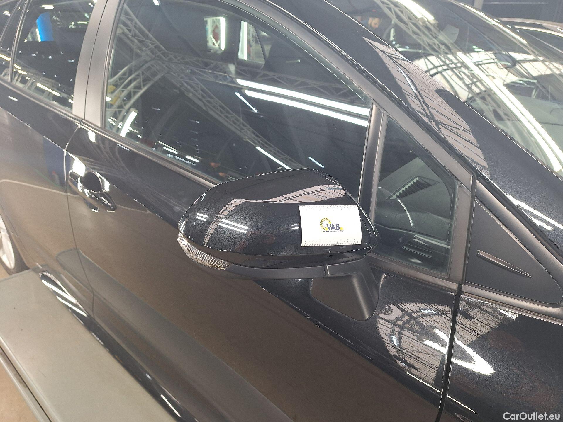  Toyota  Corolla Toyota,  TS '19, Toyota  Touring Sports 1.8 Hybrid Dynamic e #26