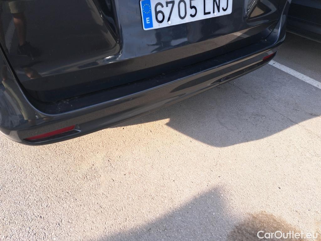  Mercedes  V-Klasse MERCEDES-BENZ Clase V / 2014 / 5P / monovolumen 220 d Avantgarde Compacto #23