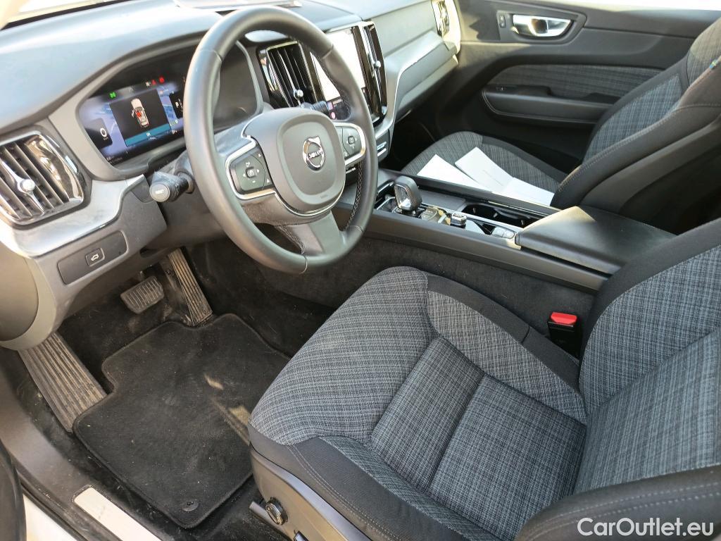  Volvo  XC60 VOLVO  / 2017 / 5P / todoterreno 2.0 B4 D Core Auto #4