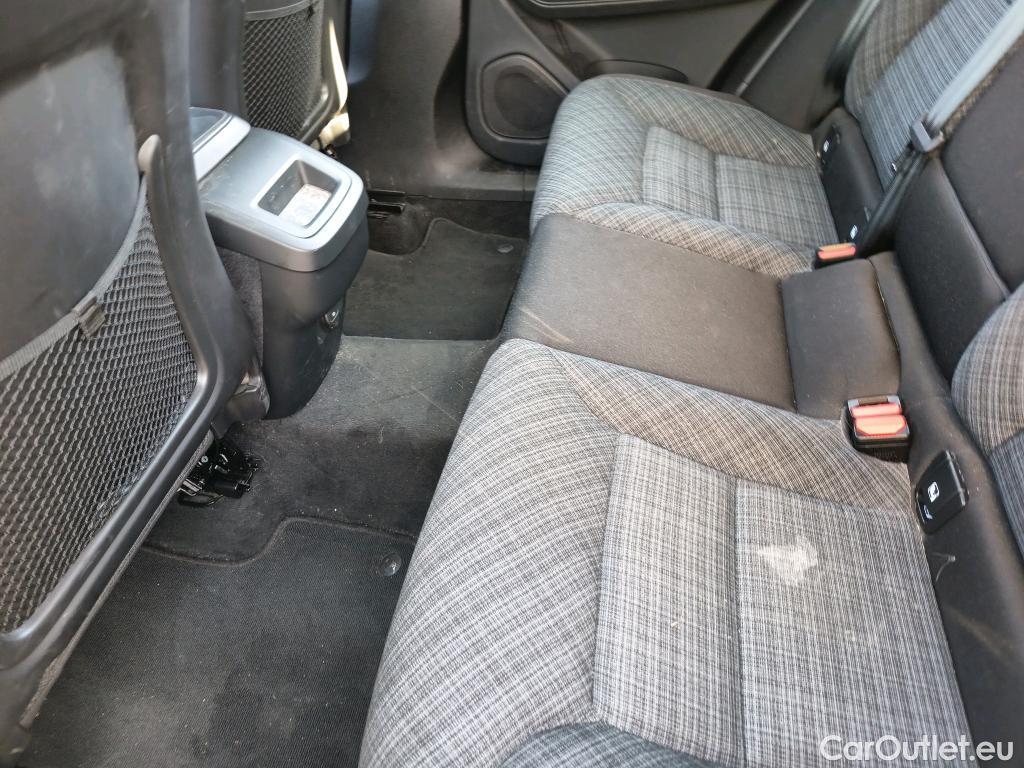  Volvo  XC60 VOLVO  / 2017 / 5P / todoterreno 2.0 B4 D Core Auto #3