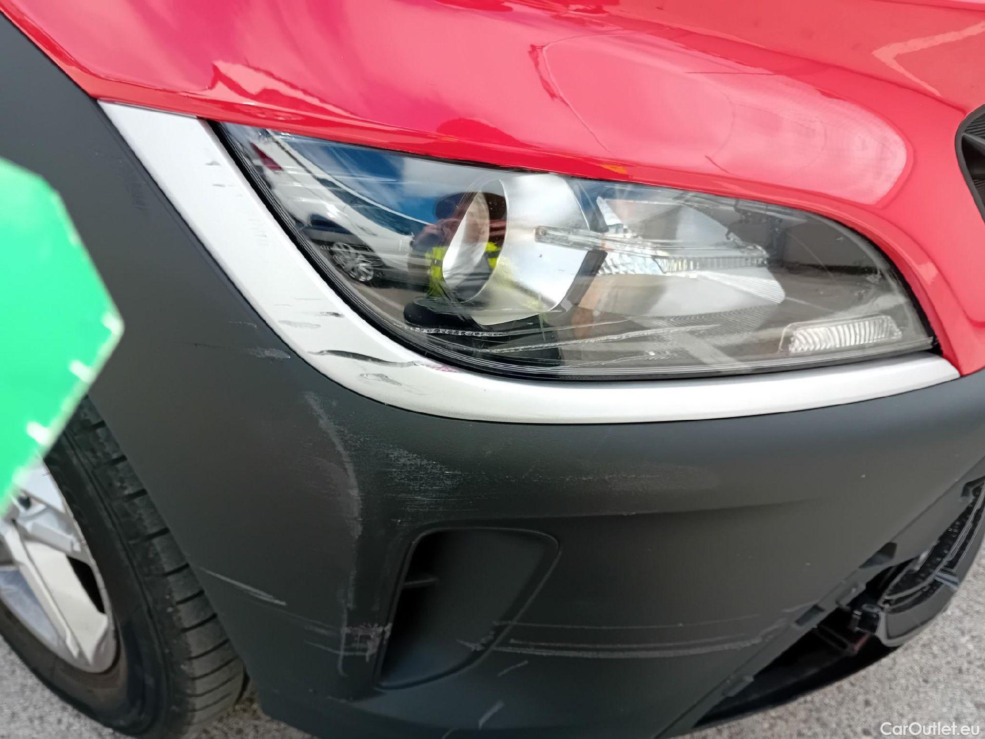  Hyundai  Konna HYUNDAI Kona / 5P / 1.0 TGDI Maxx 4X2 110 CV #3