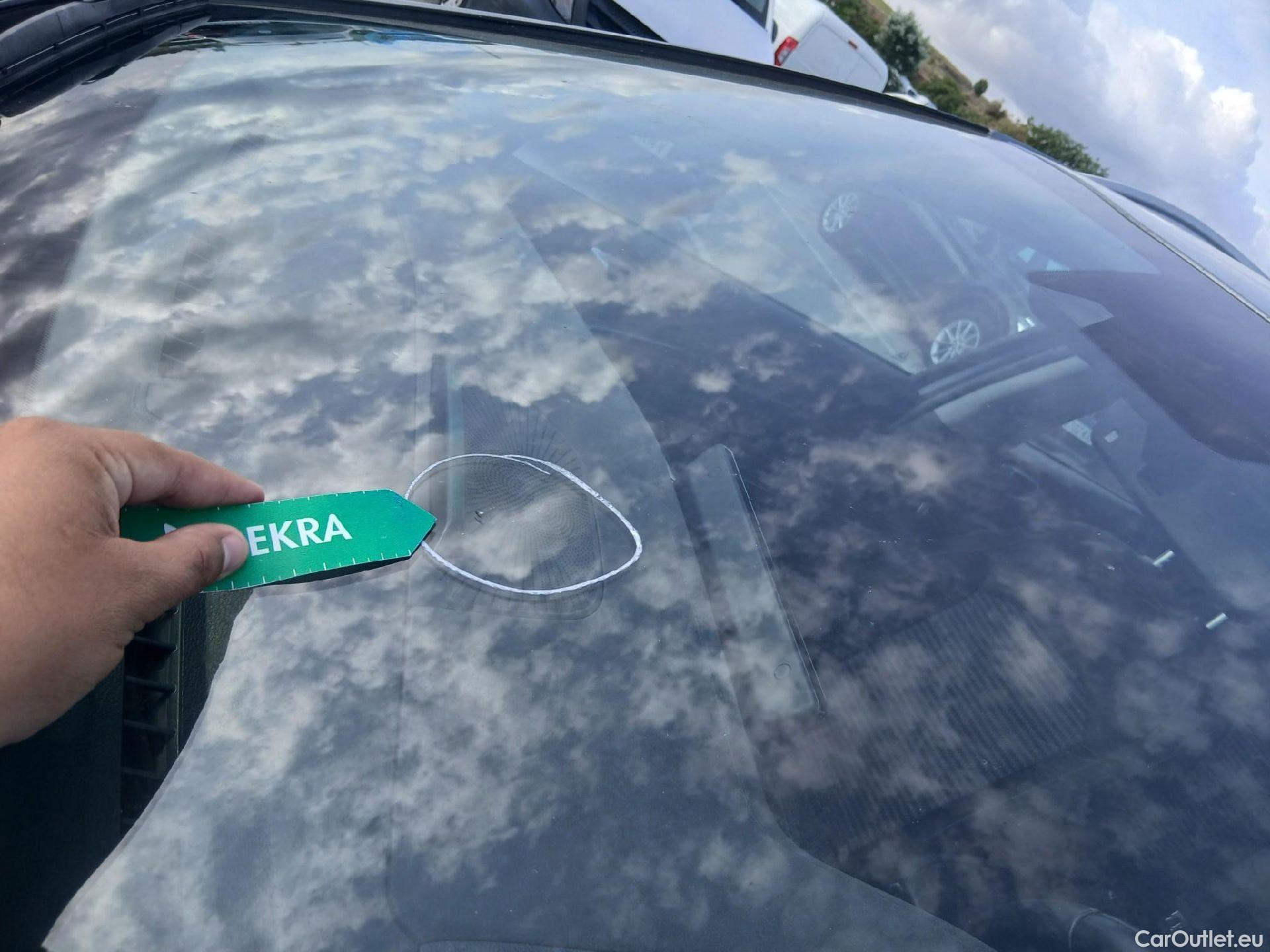  KIA  XCeed KIA  / 2022 / 5P / todoterreno 1.6 GDi PHEV 104kW (141CV) eDrive #11