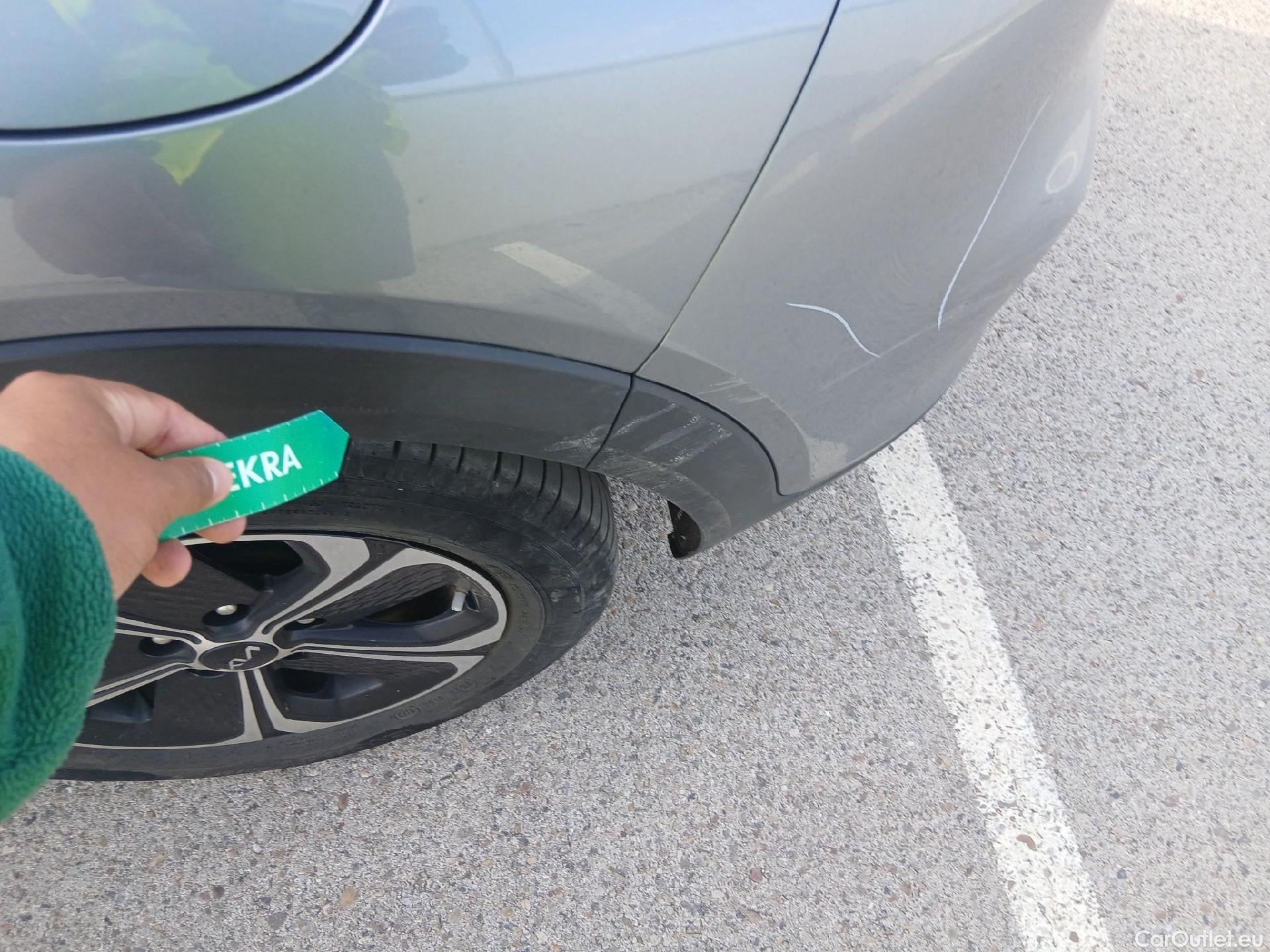 KIA  XCeed KIA  / 2022 / 5P / todoterreno 1.6 GDi PHEV 104kW (141CV) eDrive #18