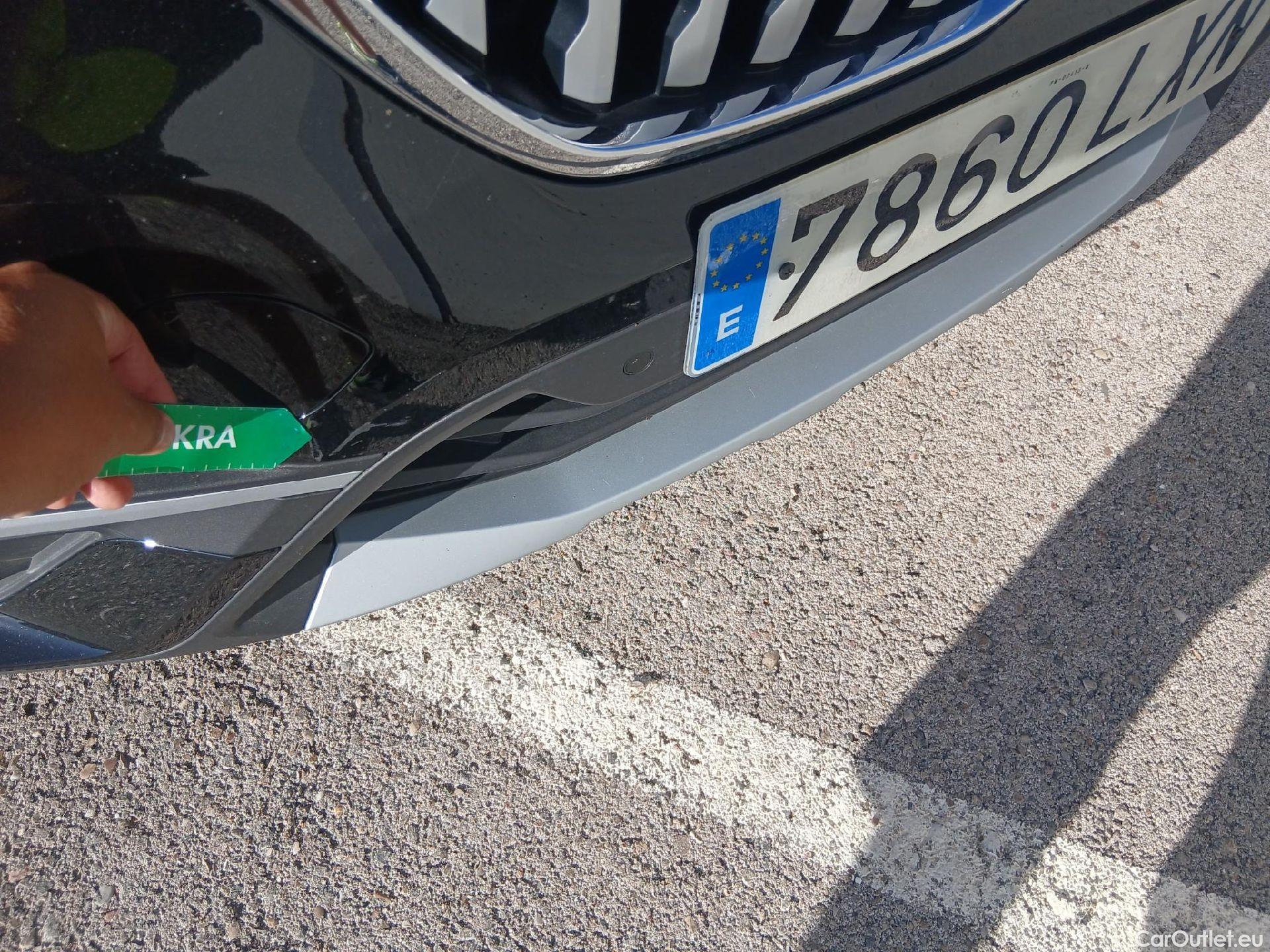  Bmw  X1 BMW  / 2019 / 5P / todoterreno sDrive18d #3