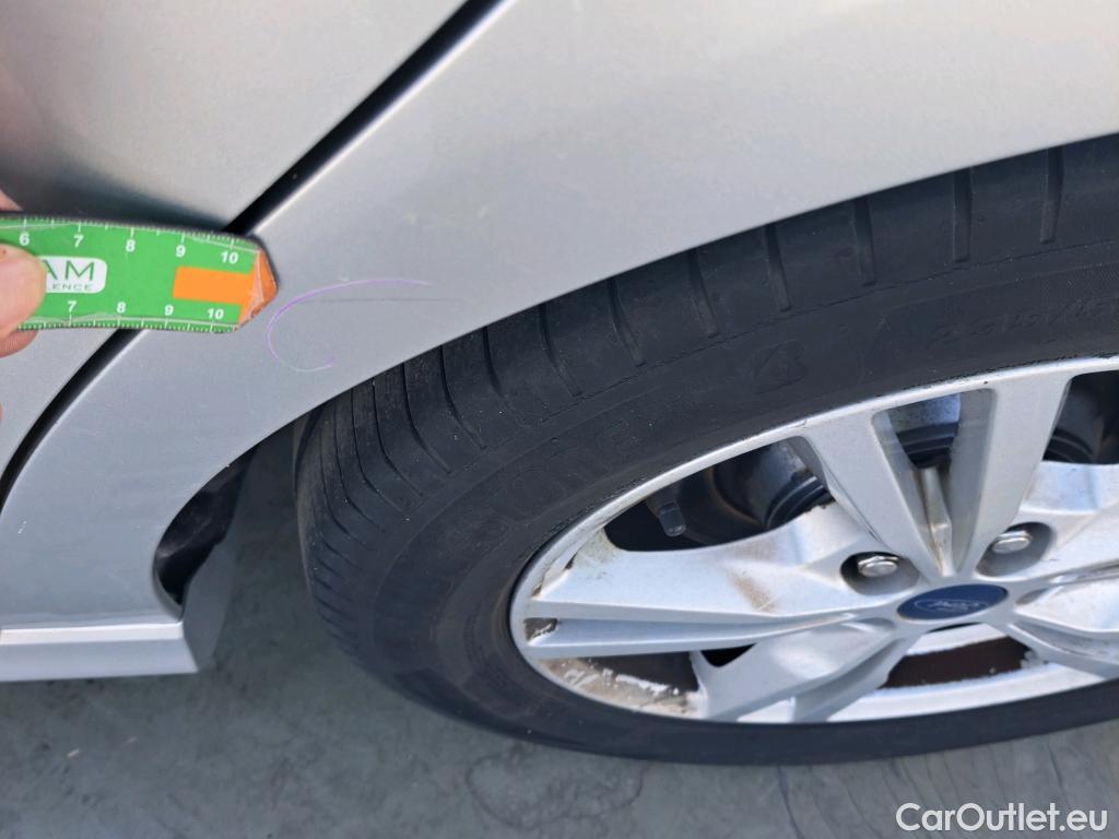  Ford  S-Max FORD  / 2010 / 5P / monovolumen 2.0 TDCi Panther 110kW Titanium #28
