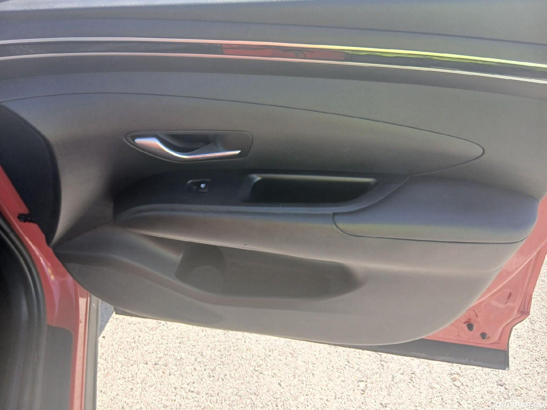  Hyundai  Tucson HYUNDAI  1.6 TGDI PHEV 265 CV Maxx Auto 4X4 #40