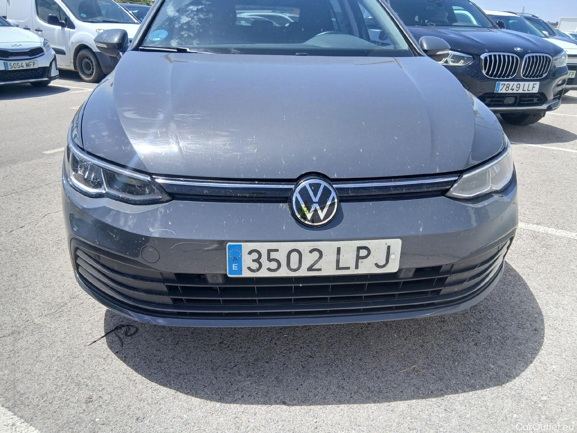  Volkswagen  Golf  VOLKSWAGEN / 2020 / 5P / familiar Life 1.0 eTSI 81kW (110CV) DSG Variant #5