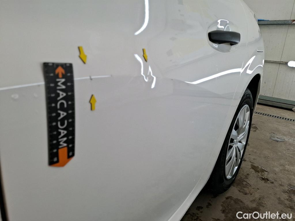  Peugeot  208  Premium 1.5 HDi 100CV BVM6 E6d #18