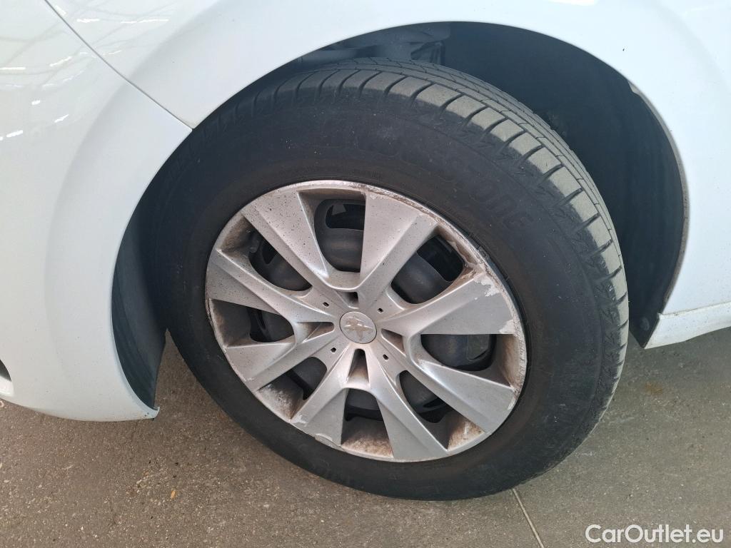  Peugeot  208  Affaire Premium 1.6 HDi 75CV BVM5 E6 #48