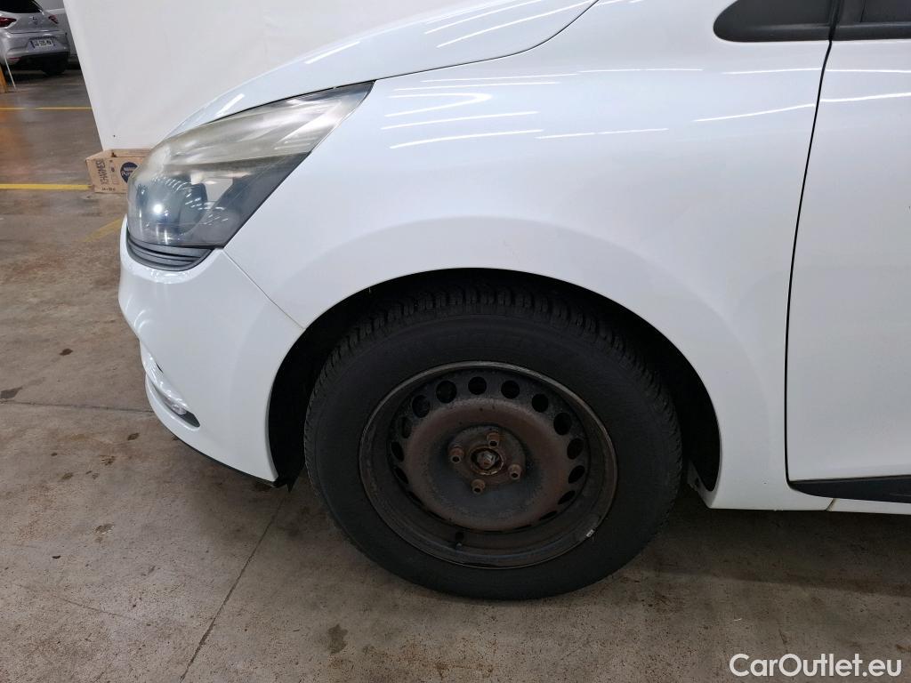  Renault  Clio  IV Air 1.5 dCi 75CV BVM5 E6 #54