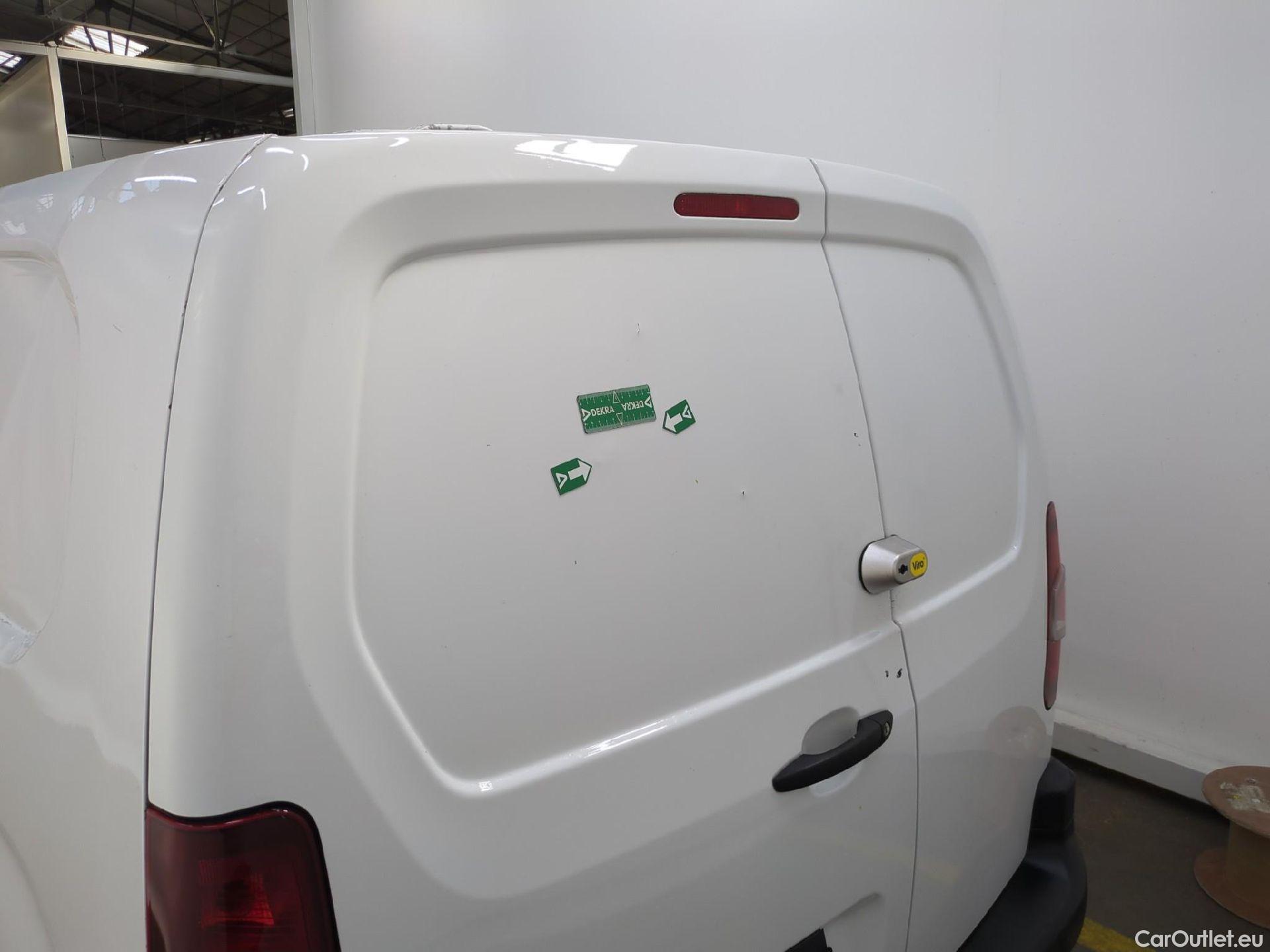  Citroen  Berlingo  Fourgon Club XL 950 1.5 BlueHDi 100CV BVM5 E6dT #107