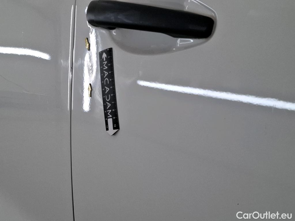  Peugeot  208  Affaire Premium 1.6 HDi 75CV BVM5 E6 #38