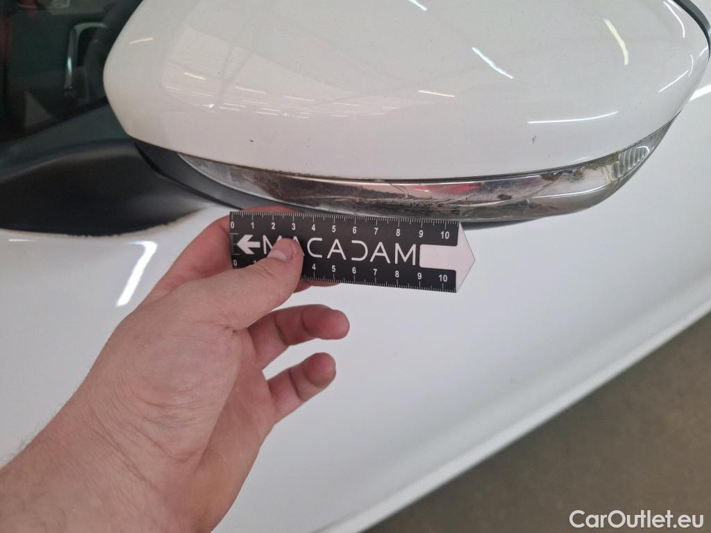  Peugeot  208  Affaire Premium 1.6 HDi 75CV BVM5 E6 #41