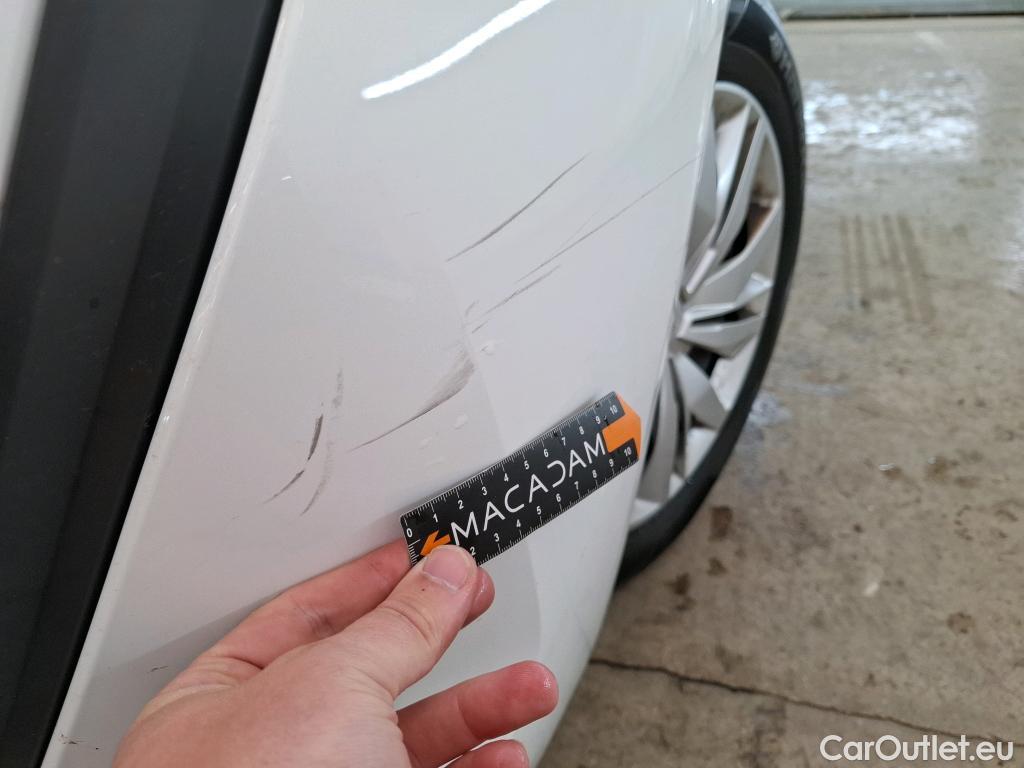  Peugeot  208  Premium 1.5 HDi 100CV BVM6 E6d #43