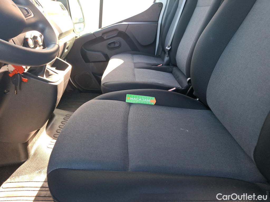  Renault  Master RENAULT  SC / 2019 / 2P / Châssis cabine CC Tr CF F3500 L3 Blue dCi 145 EVIE #8