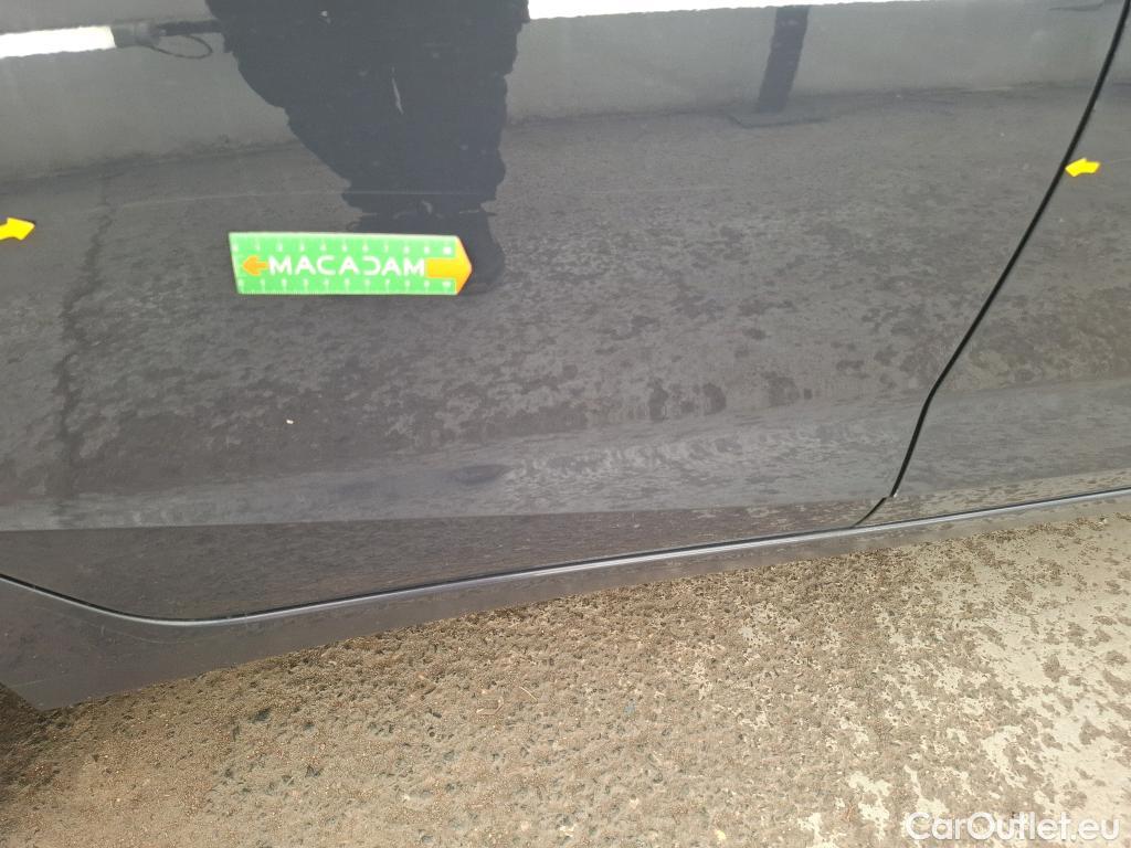  Hyundai  i20 HYUNDAI  / 2020 / 5P / Berline 1.0 T-GDI 100 HYBRID 48V Business #48