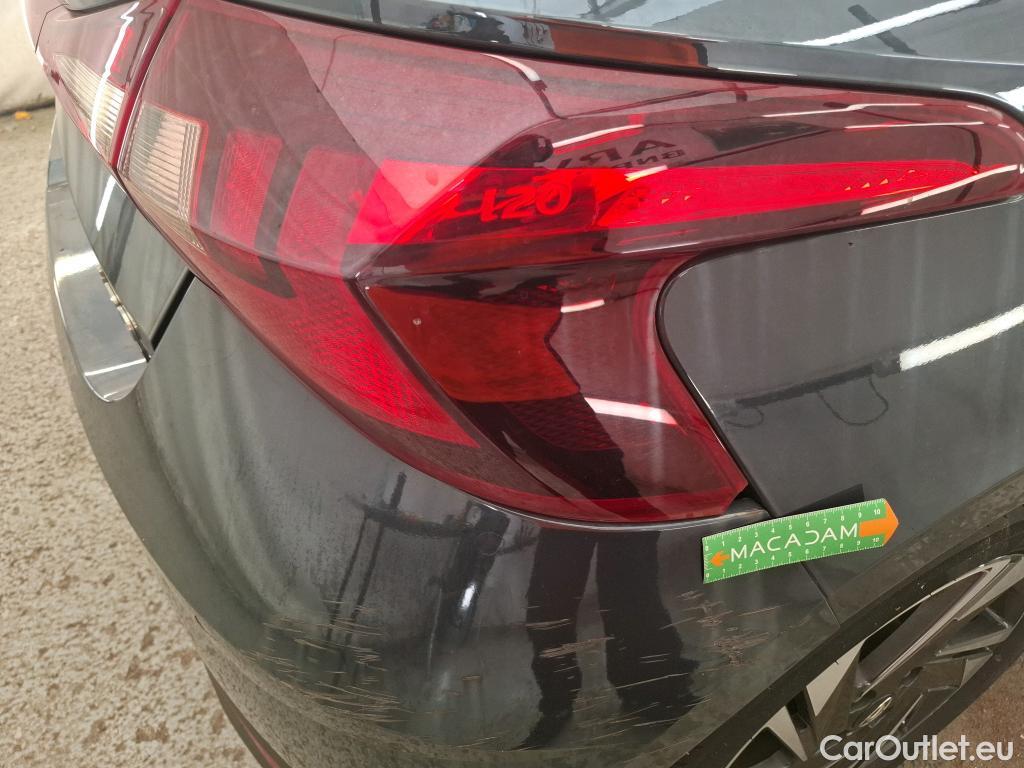  Hyundai  i20 HYUNDAI  / 2020 / 5P / Berline 1.0 T-GDI 100 HYBRID 48V Business #27