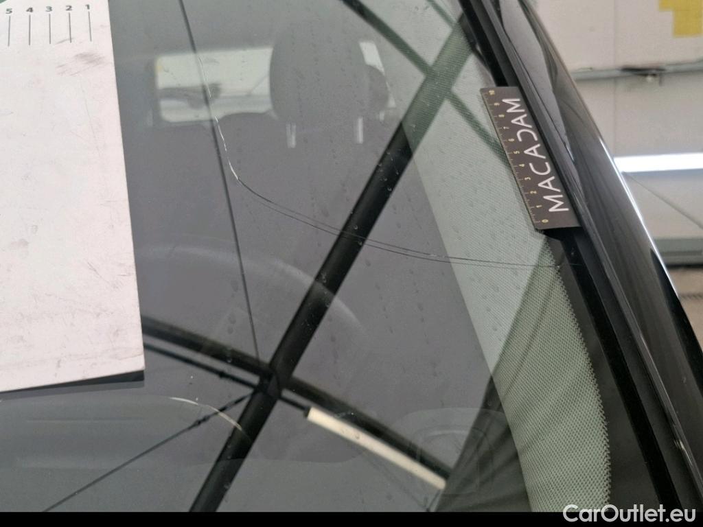  Mini  Countryman MINI  / 2020 / 5P / Crossover Cooper D Business Design 150 BVA8 #27