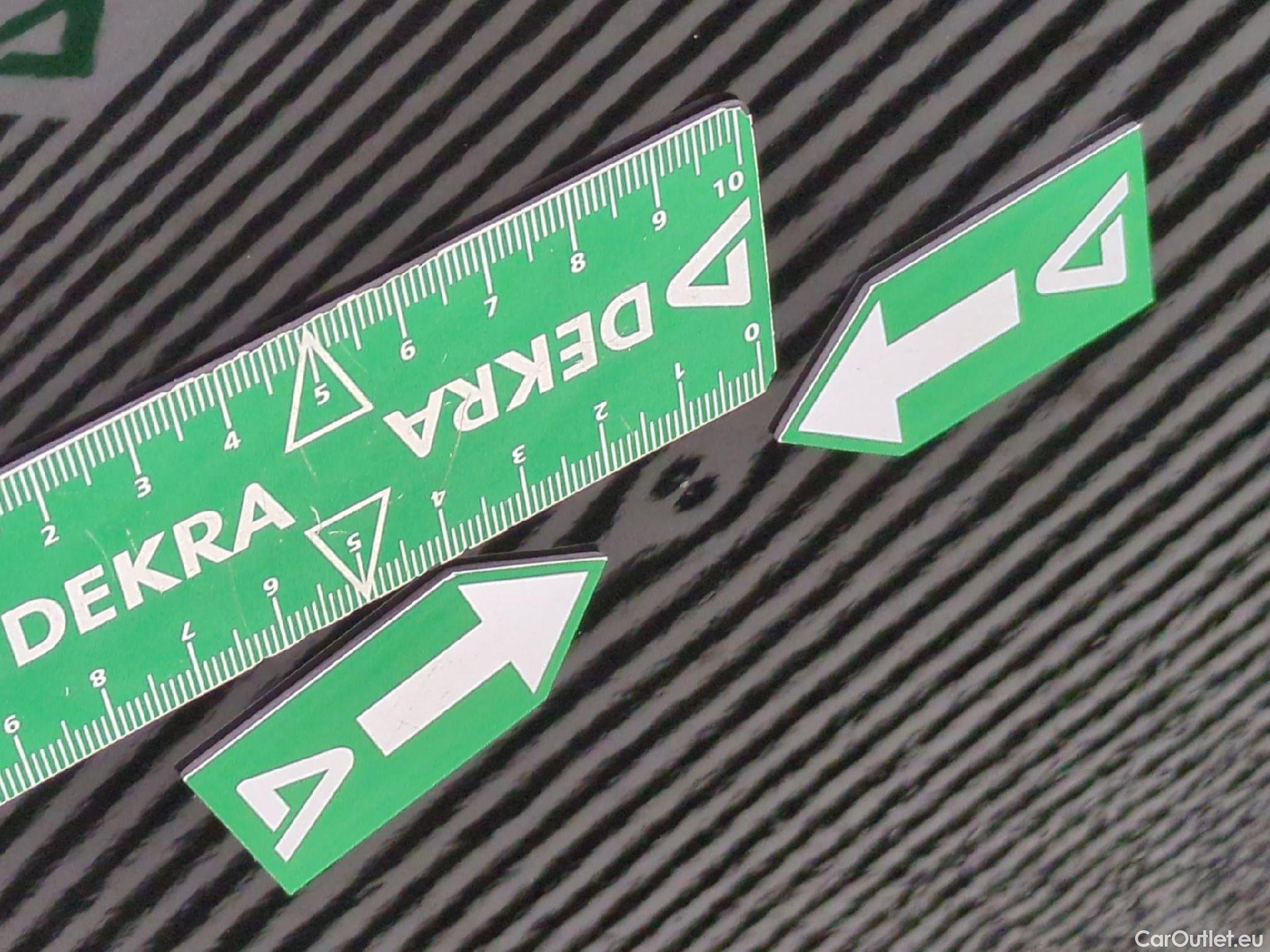  Nissan  Juke NISSAN  / 2019 / 5P / Crossover DIG-T 114 BVM6 Acenta #12